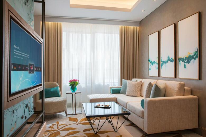Al Jaddaf Rotana Suite Hotel
