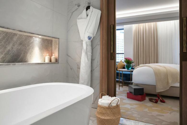 Al Jaddaf Rotana Suite Hotel