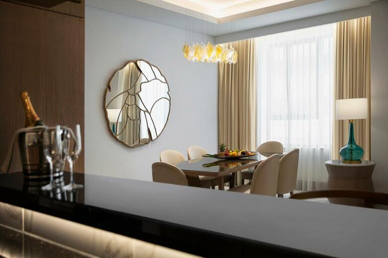 Al Jaddaf Rotana Suite Hotel