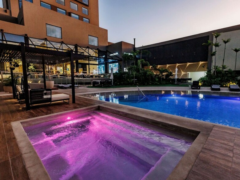 Hotel Novotel Santa Cruz De La Sierra