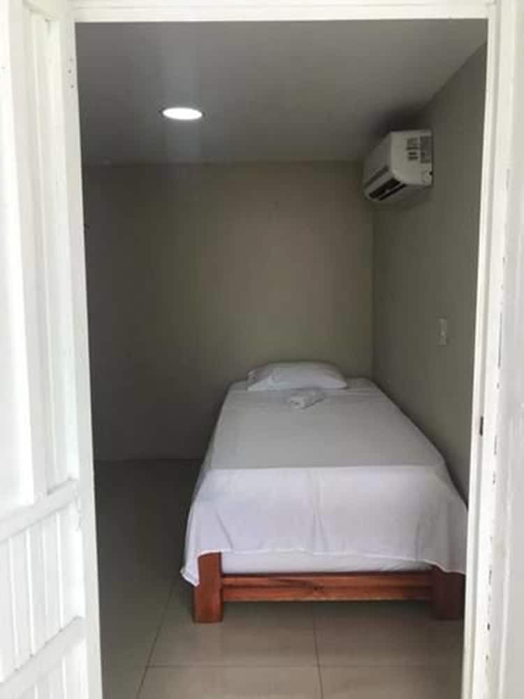 Hotel Tropical Dreams