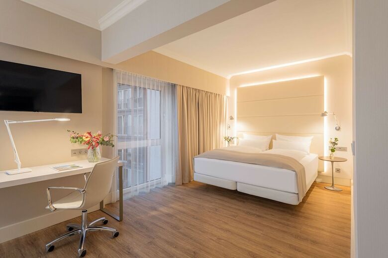 Hotel NH Hamburg Mitte