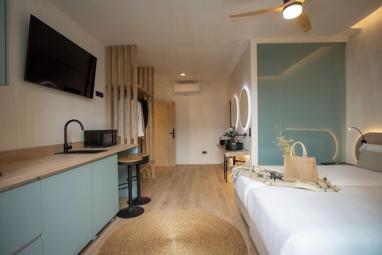 Hostal Nomad Haux Mestalla