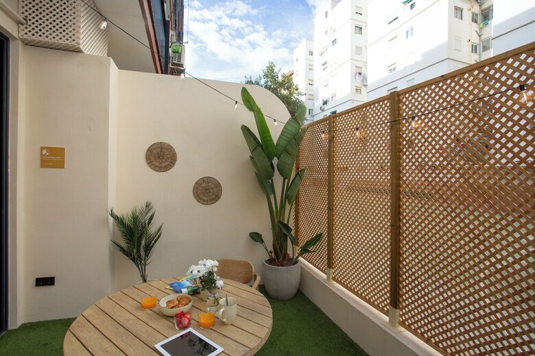 Hostal Nomad Haux Mestalla