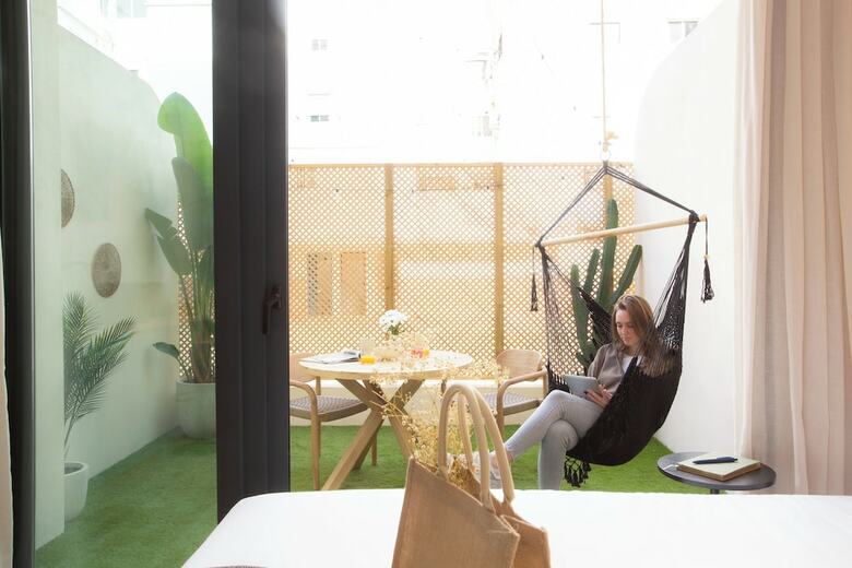 Hostal Nomad Haux Mestalla