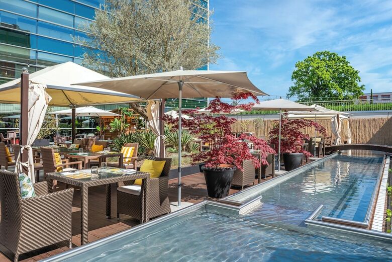 Hilton Geneva Hotel And Conference Centre