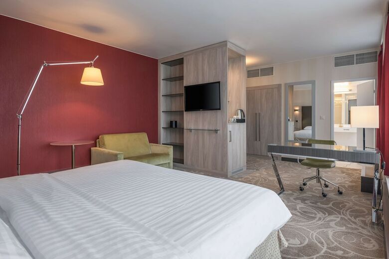 Hilton Geneva Hotel And Conference Centre