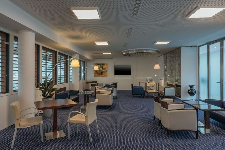 Hilton Geneva Hotel And Conference Centre