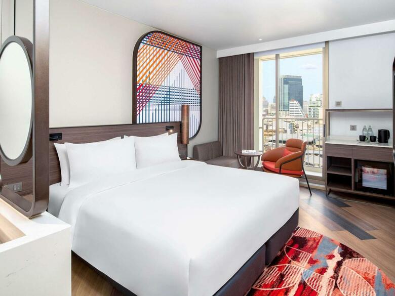 Hotel Mercure Bangkok Surawong
