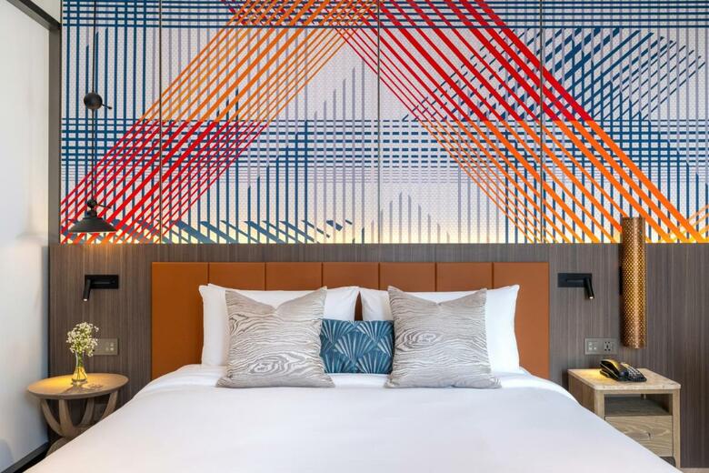 Hotel Mercure Bangkok Surawong