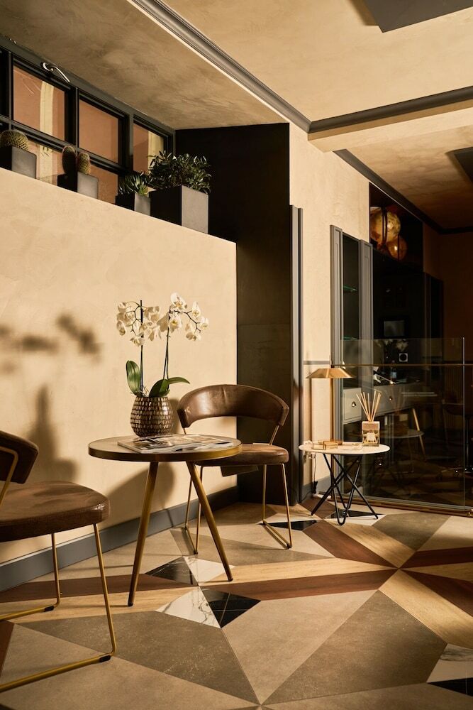 Loly Boutique Hotel