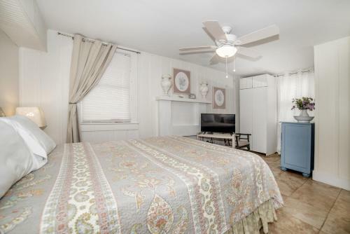 Sun N Fun Beachfront Vacation Rentals