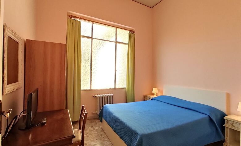 Hotel  Rita  Major
