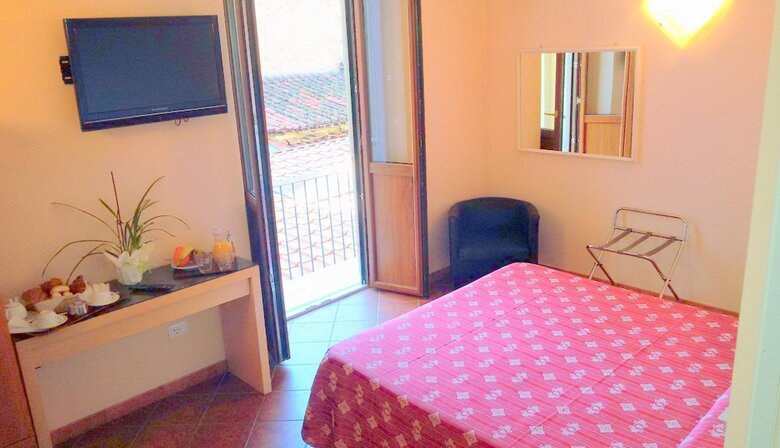 Hotel  Rita  Major