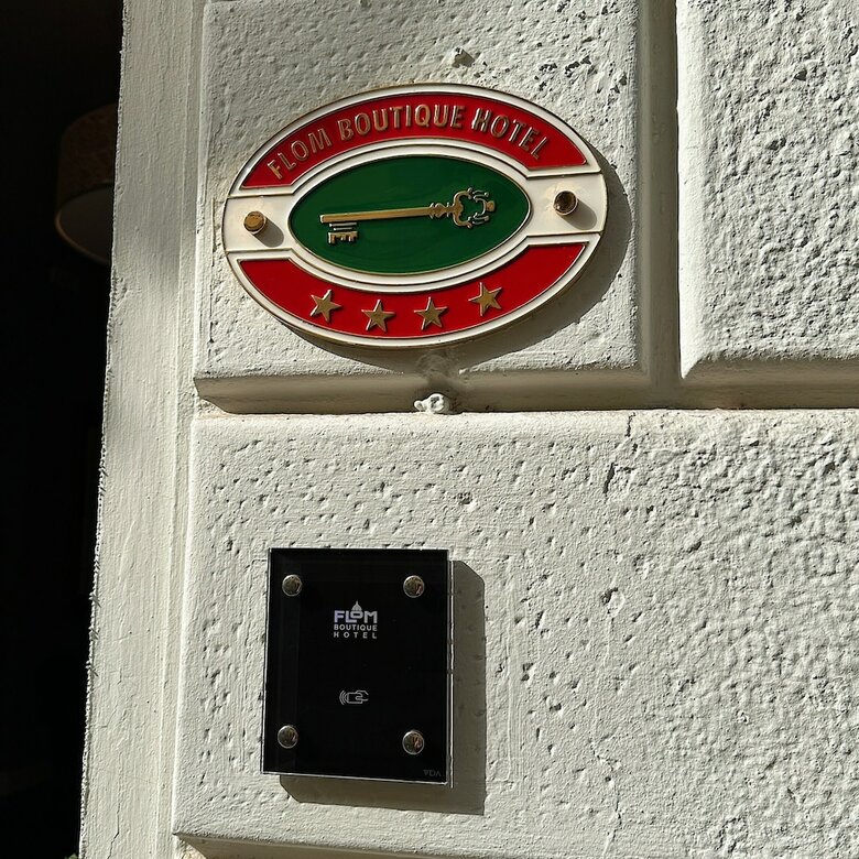 Flom Boutique Hotel