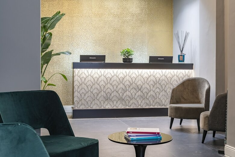 Flom Boutique Hotel