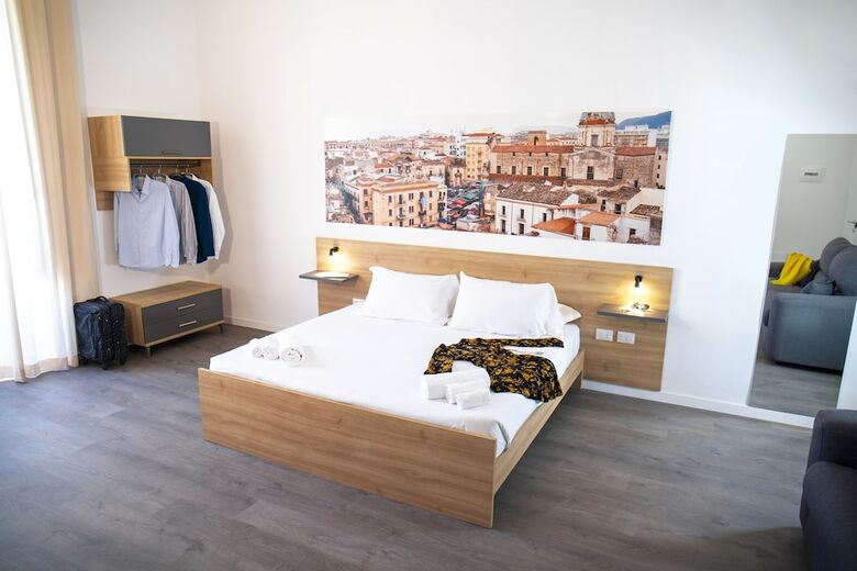 Ballar� Hotel