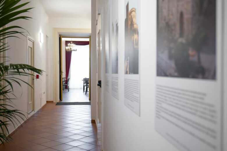 Ballar� Hotel