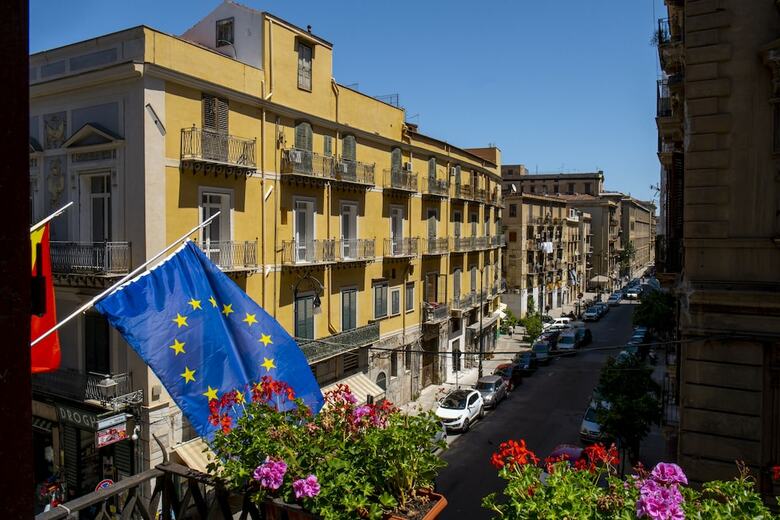 Ballar� Hotel