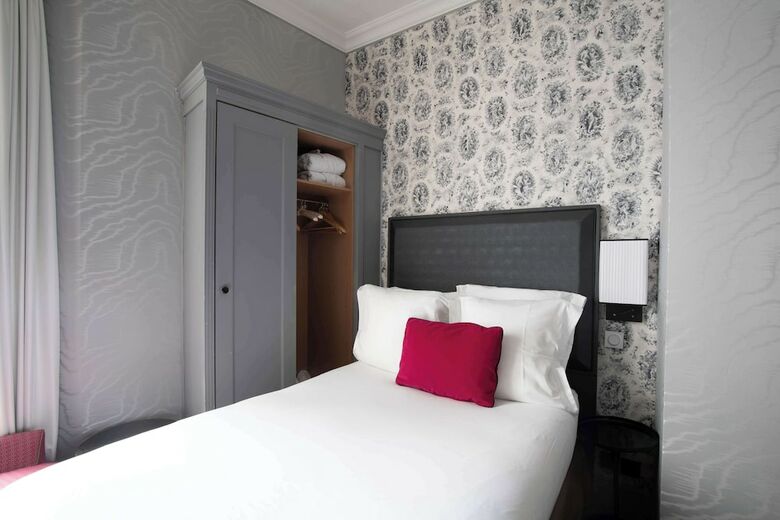 Hotel Maison Astor Paris, Curio Collection By Hilton