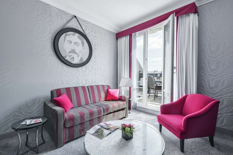 Hotel Maison Astor Paris, Curio Collection By Hilton