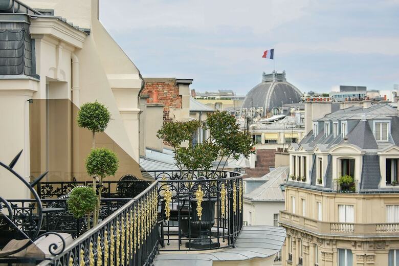 Hotel Maison Astor Paris, Curio Collection By Hilton