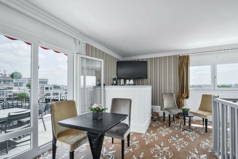 Hotel Maison Astor Paris, Curio Collection By Hilton
