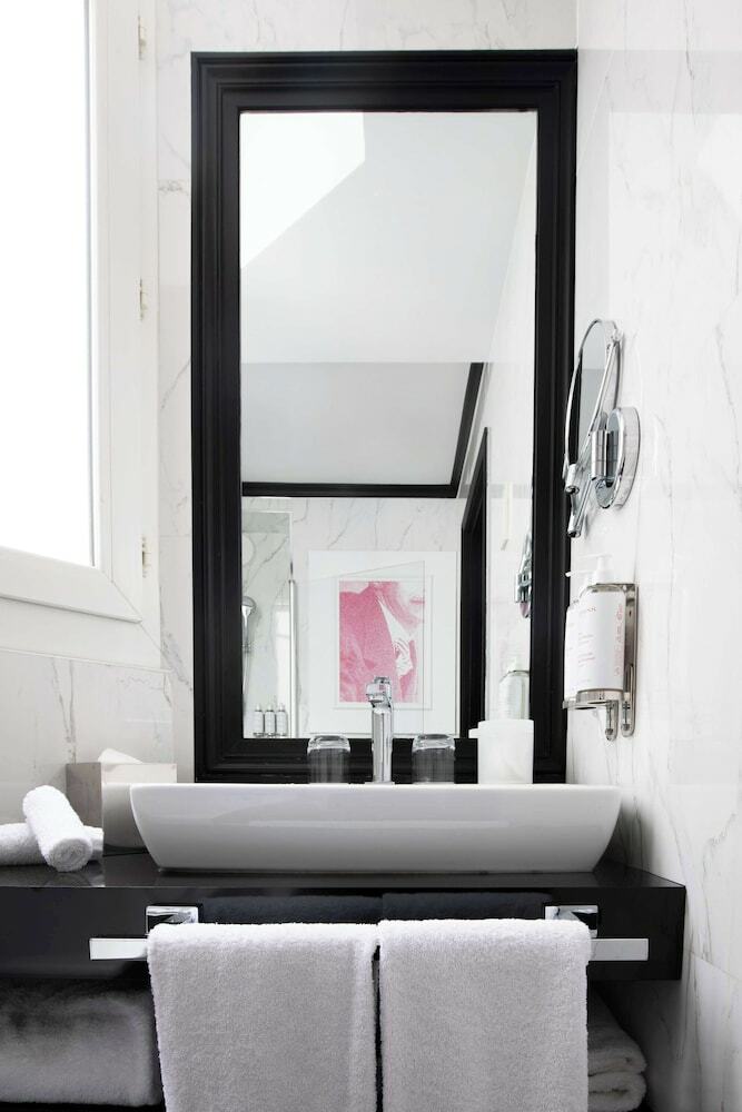 Hotel Maison Astor Paris, Curio Collection By Hilton