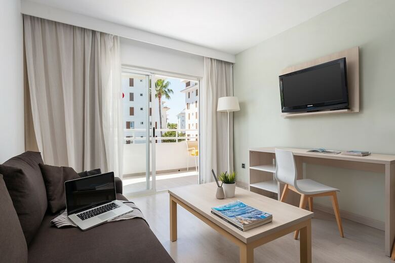 Aparthotel Apartamentos Olive Beach
