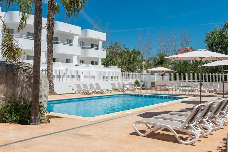Aparthotel Apartamentos Olive Beach