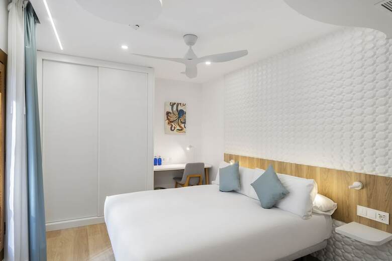 Hotel Odyssey Rooms