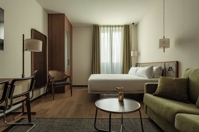 Aparthotel Batimont Suites & Apartments
