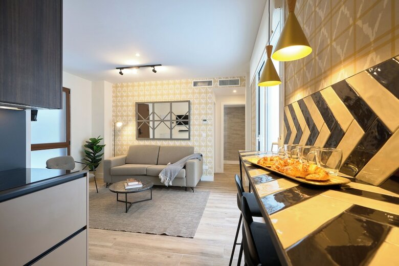 Aparthotel Casa Pizarro By Homing U