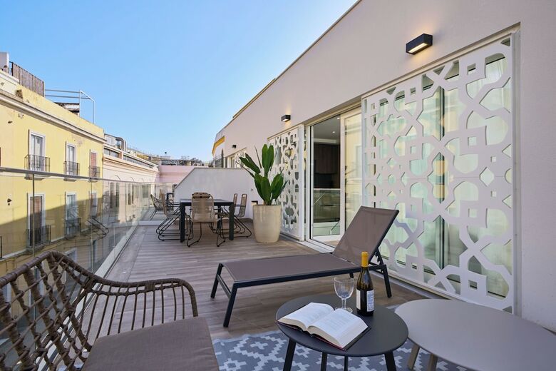 Aparthotel Casa Pizarro By Homing U