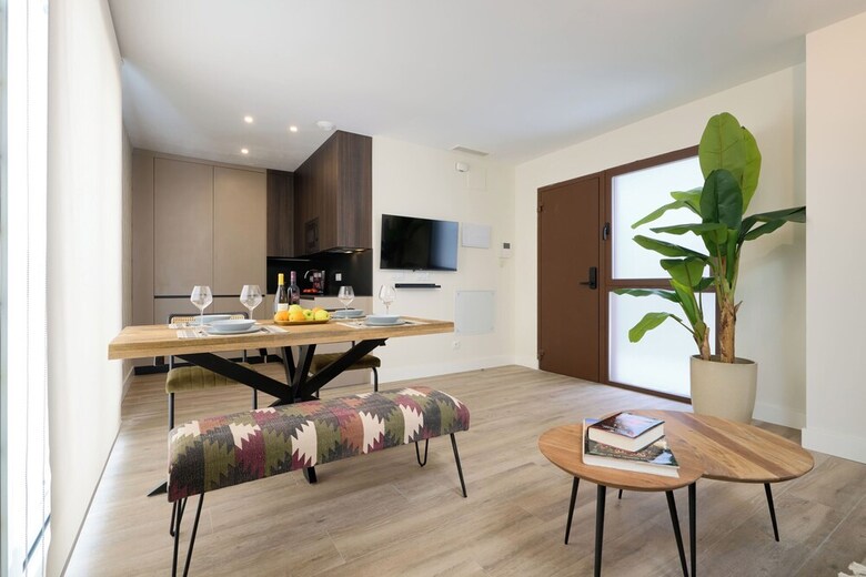 Aparthotel Casa Pizarro By Homing U