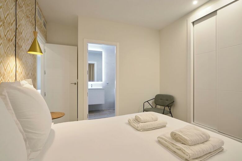 Aparthotel Casa Pizarro By Homing U