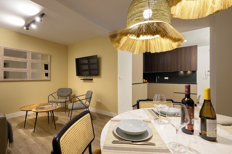 Aparthotel Casa Pizarro By Homing U