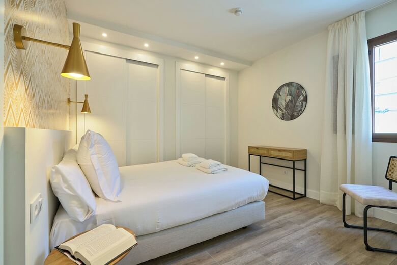 Aparthotel Casa Pizarro By Homing U
