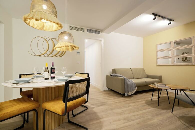 Aparthotel Casa Pizarro By Homing U