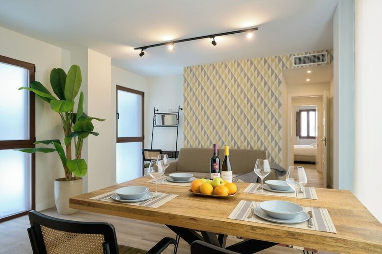 Aparthotel Casa Pizarro By Homing U