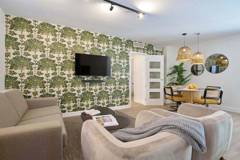 Aparthotel Casa Pizarro By Homing U