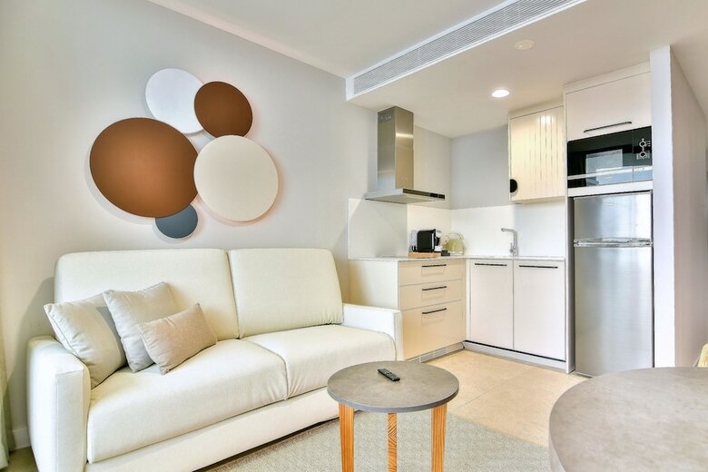 Aparthotel Relaxia Beverly Suites