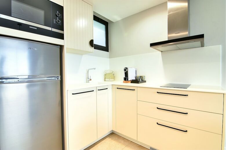 Aparthotel Relaxia Beverly Suites
