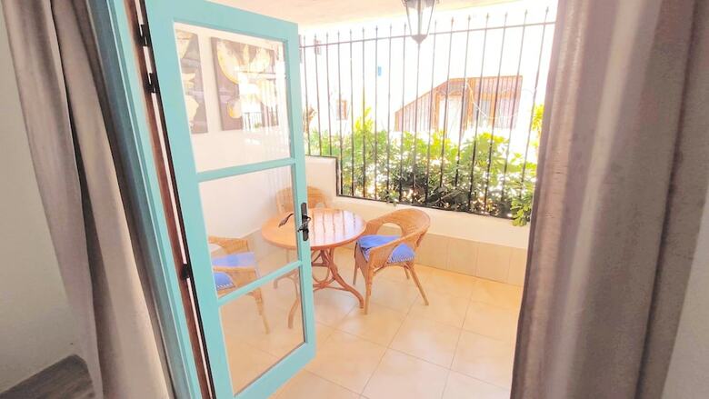 Aparthotel Port Royale Apartments