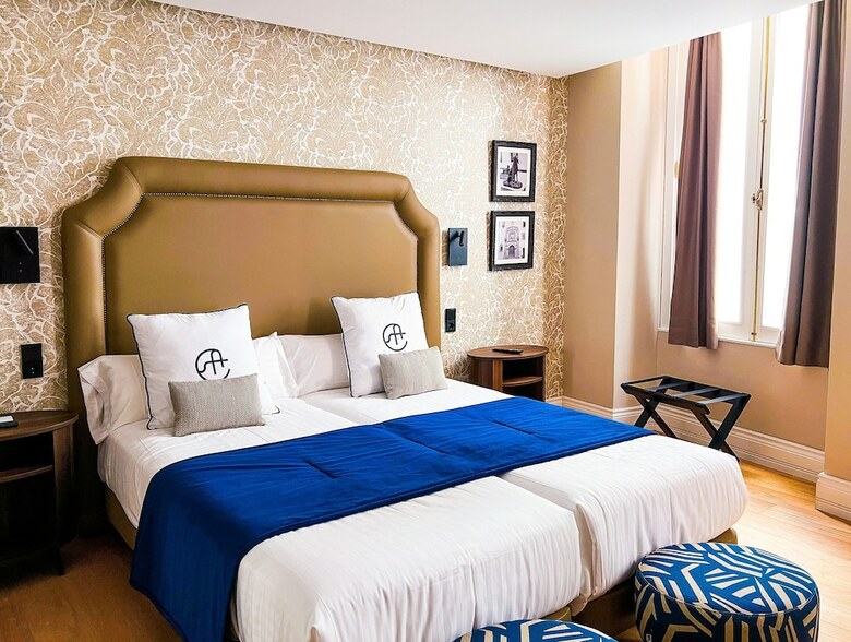 Boutique Hotel Cordial Plaza Mayor De Santa Ana