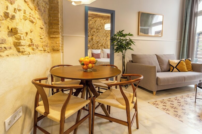 Aparthotel Feelathome San Lorenzo Apartments