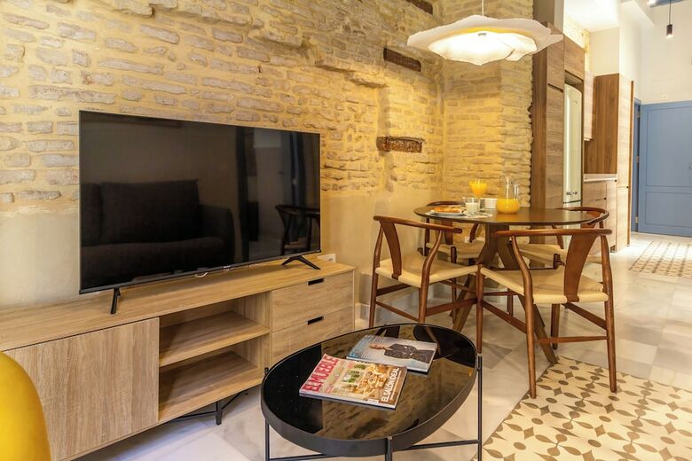 Aparthotel Feelathome San Lorenzo Apartments