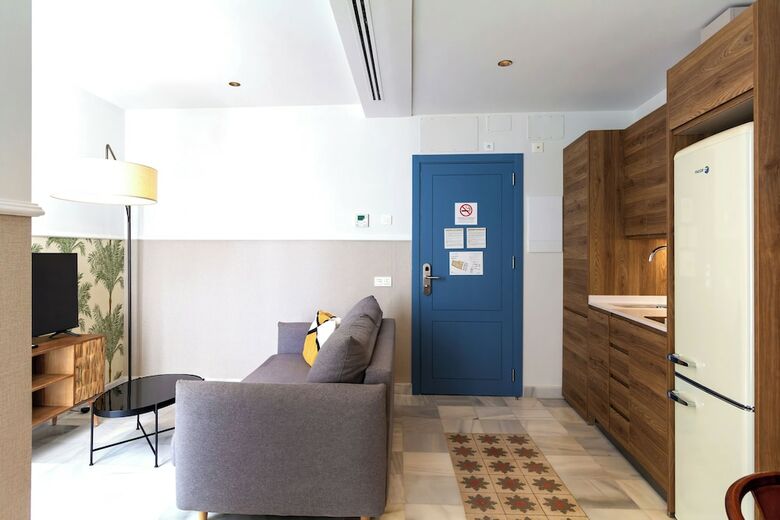 Aparthotel Feelathome San Lorenzo Apartments