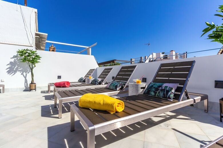 Aparthotel Feelathome San Lorenzo Apartments