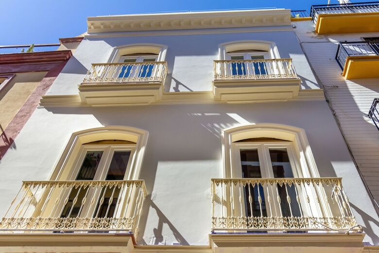 Aparthotel Feelathome San Lorenzo Apartments